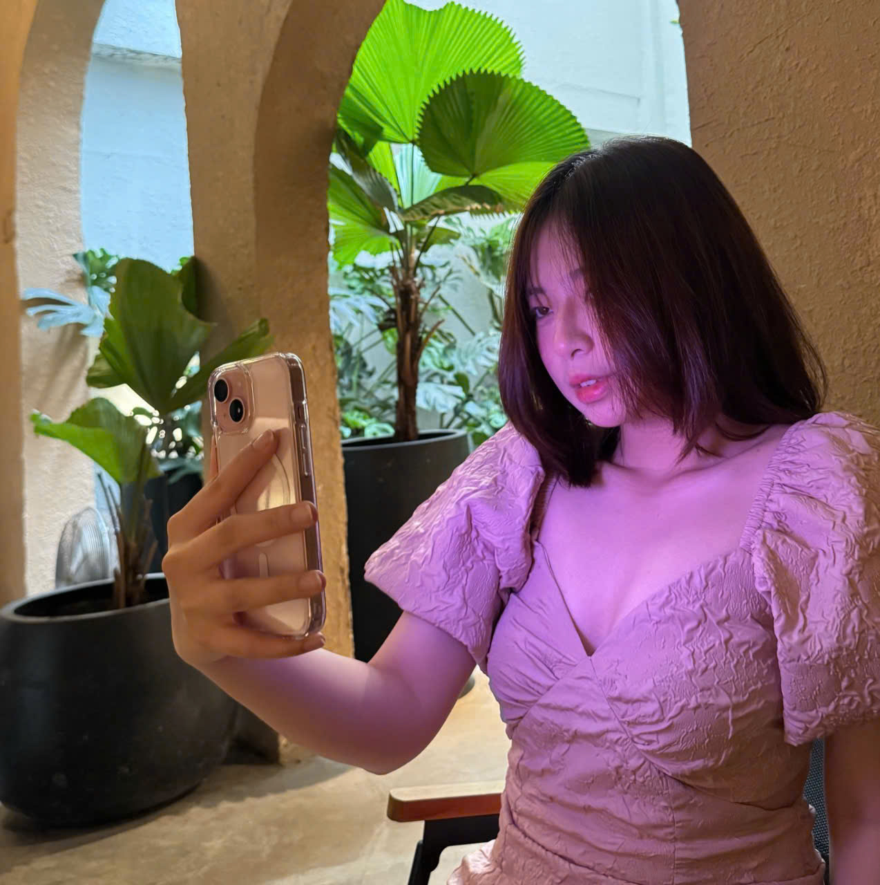 Hạnh Nguyên — Reader của Meoooiuoi